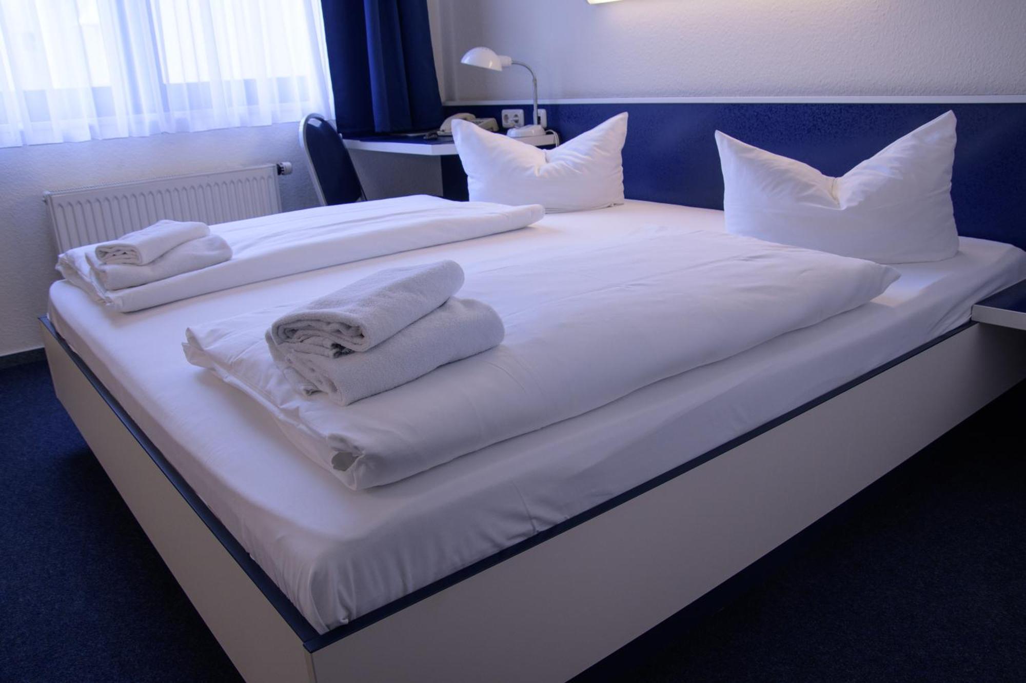 Central-Hotel Eberswalde Экстерьер фото